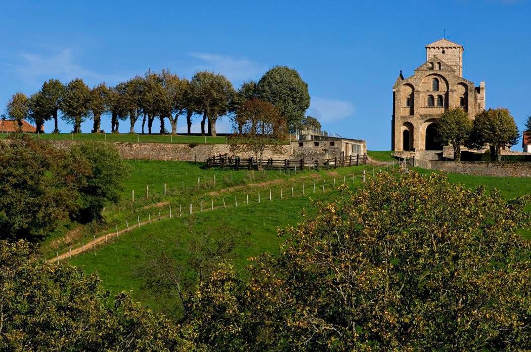 Saint-Priest-Bramefant Studio En Auvergne Le Ruisseau 아파트 외부 사진